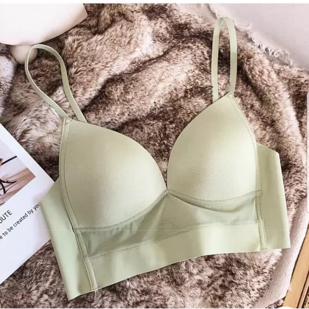 【LATEX BRA】Olivia