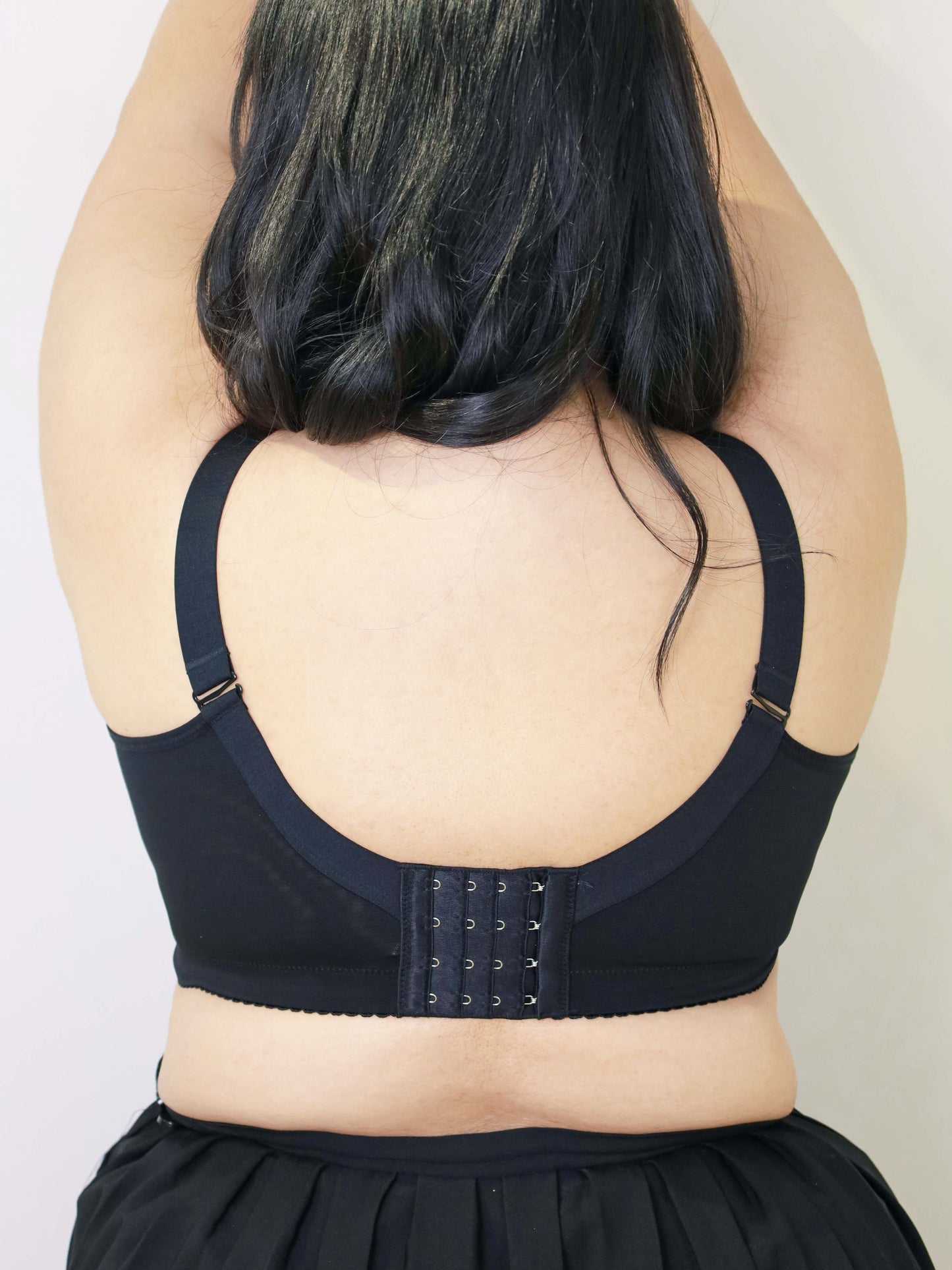 【Corrective Bra】Ferlyn