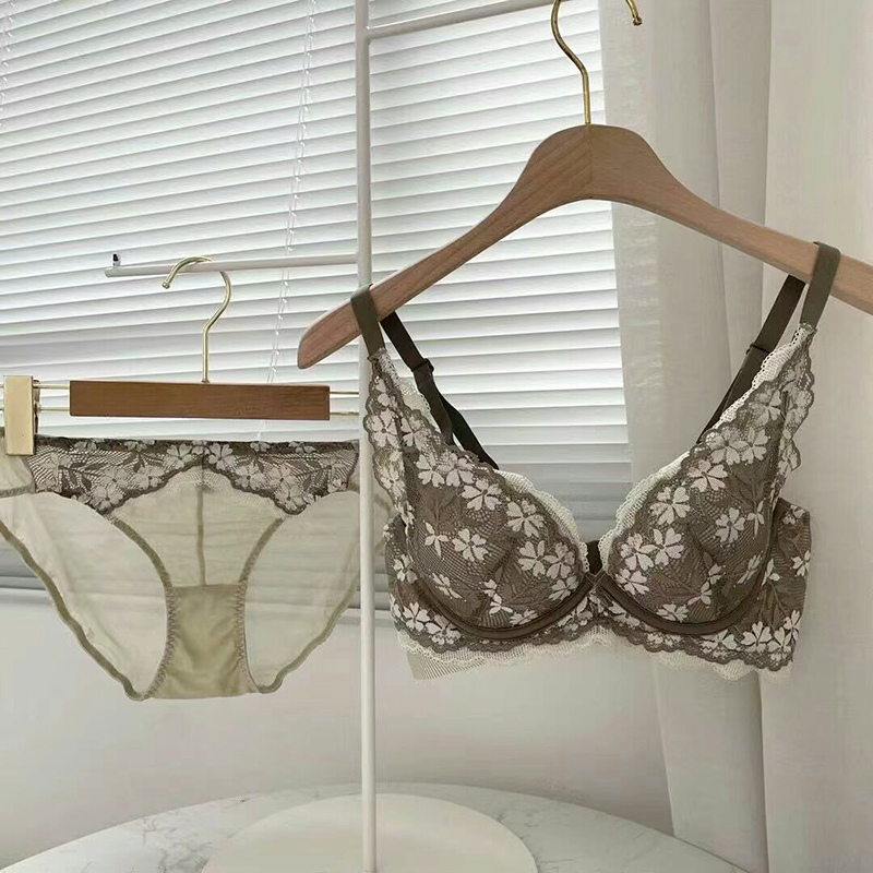 【Push Up Bra】Daisy